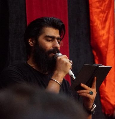 دانلود مداحی کربلایی محمود عیدانیان بین‌ همه‌ عشقای ‌دنیا