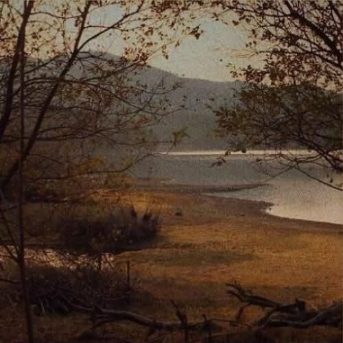 دانلود آهنگ چی بگم دیگه خوش نی حالم با خودم حرف میزنم