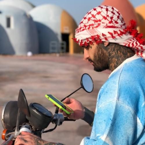 دانلود آهنگ جدید چی میگی از ایسین