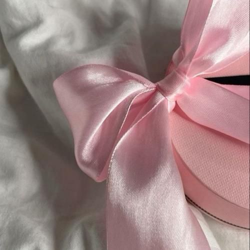 دانلود آهنگ یه گوشه ی قلبم تا ابد تو عشقی که بینمونه رو بغل کن