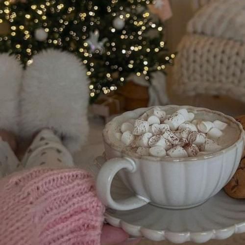 دانلود آهنگ همه فرار عین زامبیا با یه زانتیا میرن اونجا که